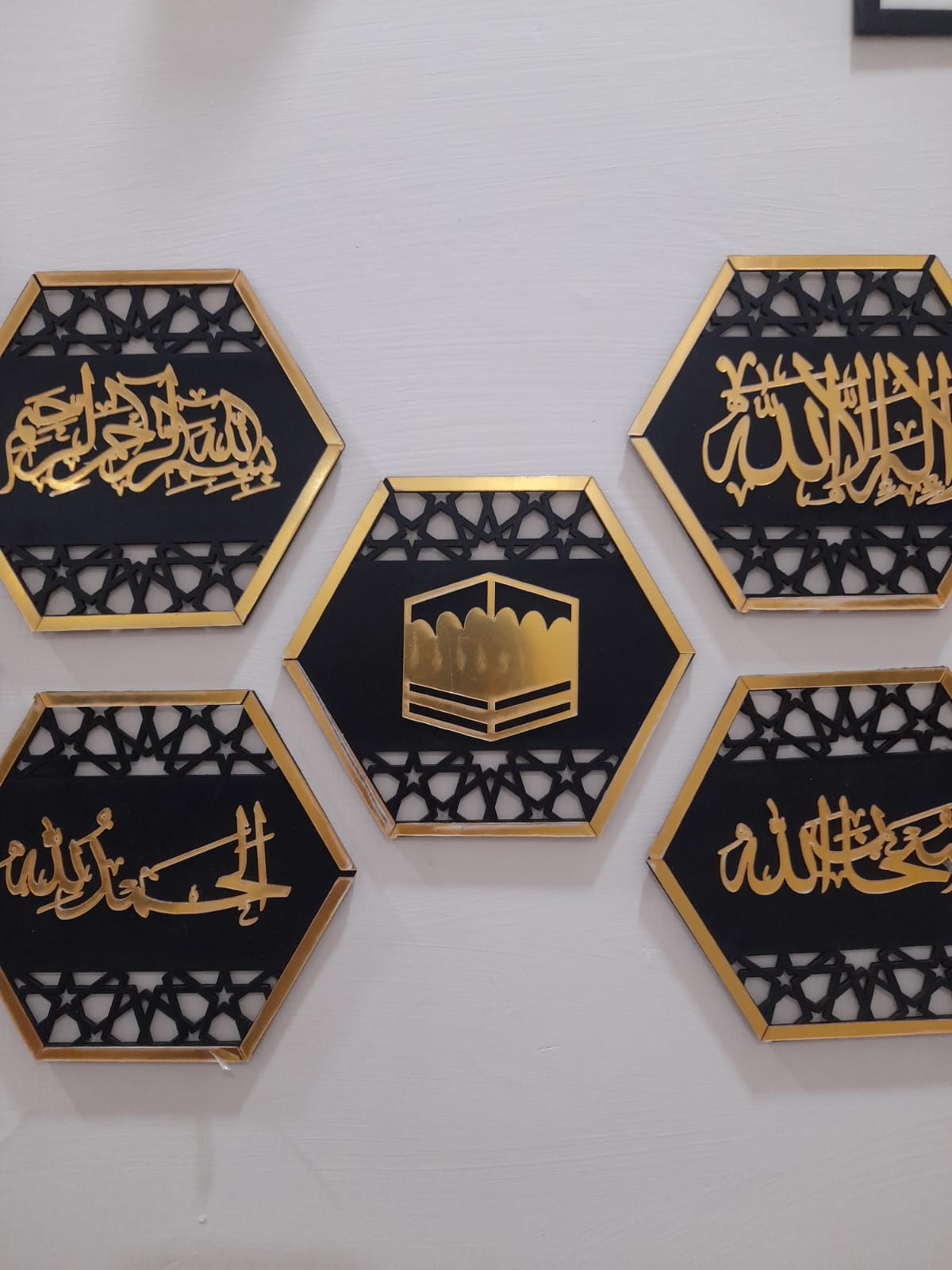Set of 8 Islamic Ramadan Hexagon Wall Decor 2025 – Elegant Festive Home & Office Art